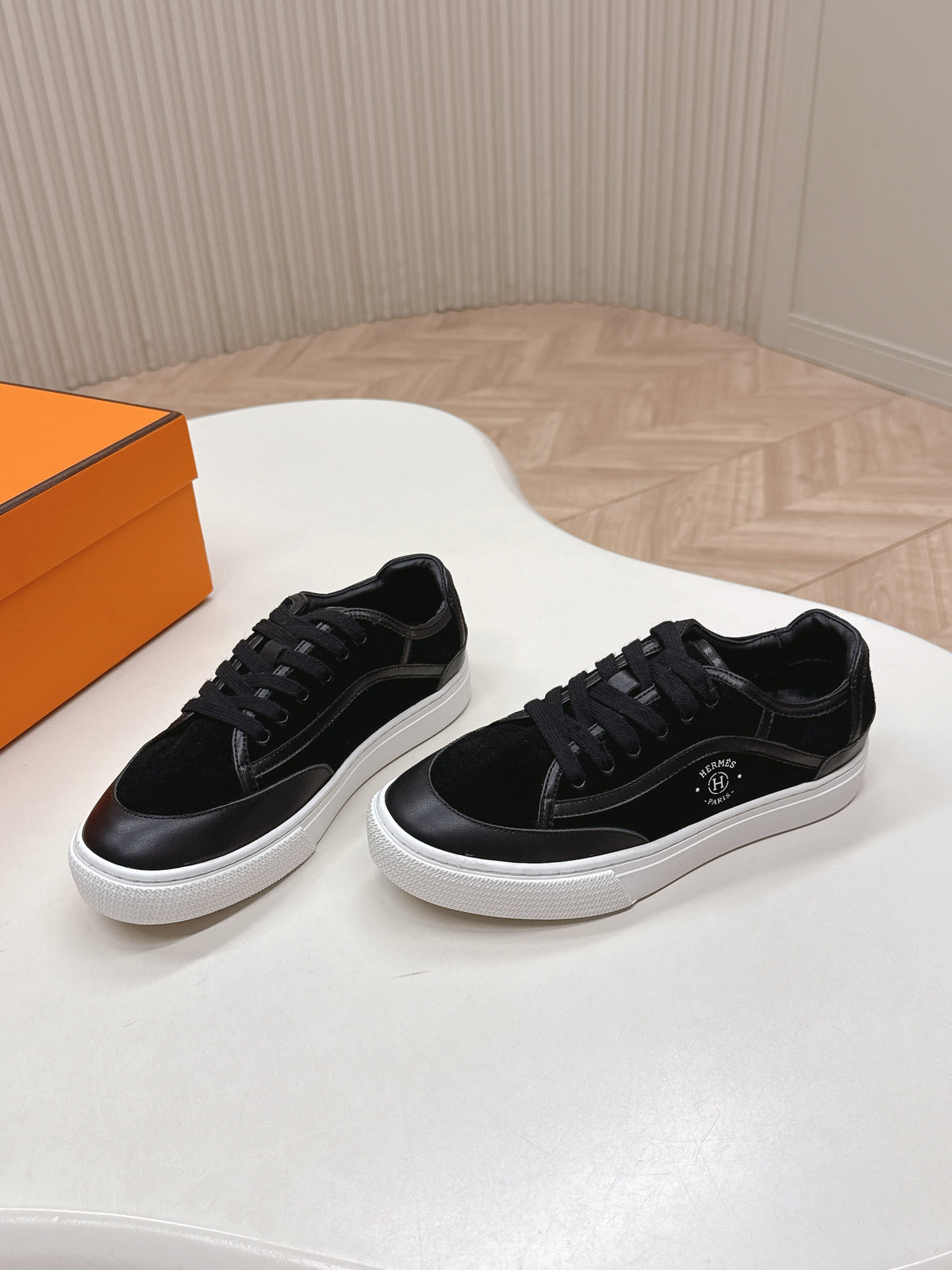 HM 25S SNEAKER LOW SPORTS IN BLACK SUEDE MIX LAMBSKIN