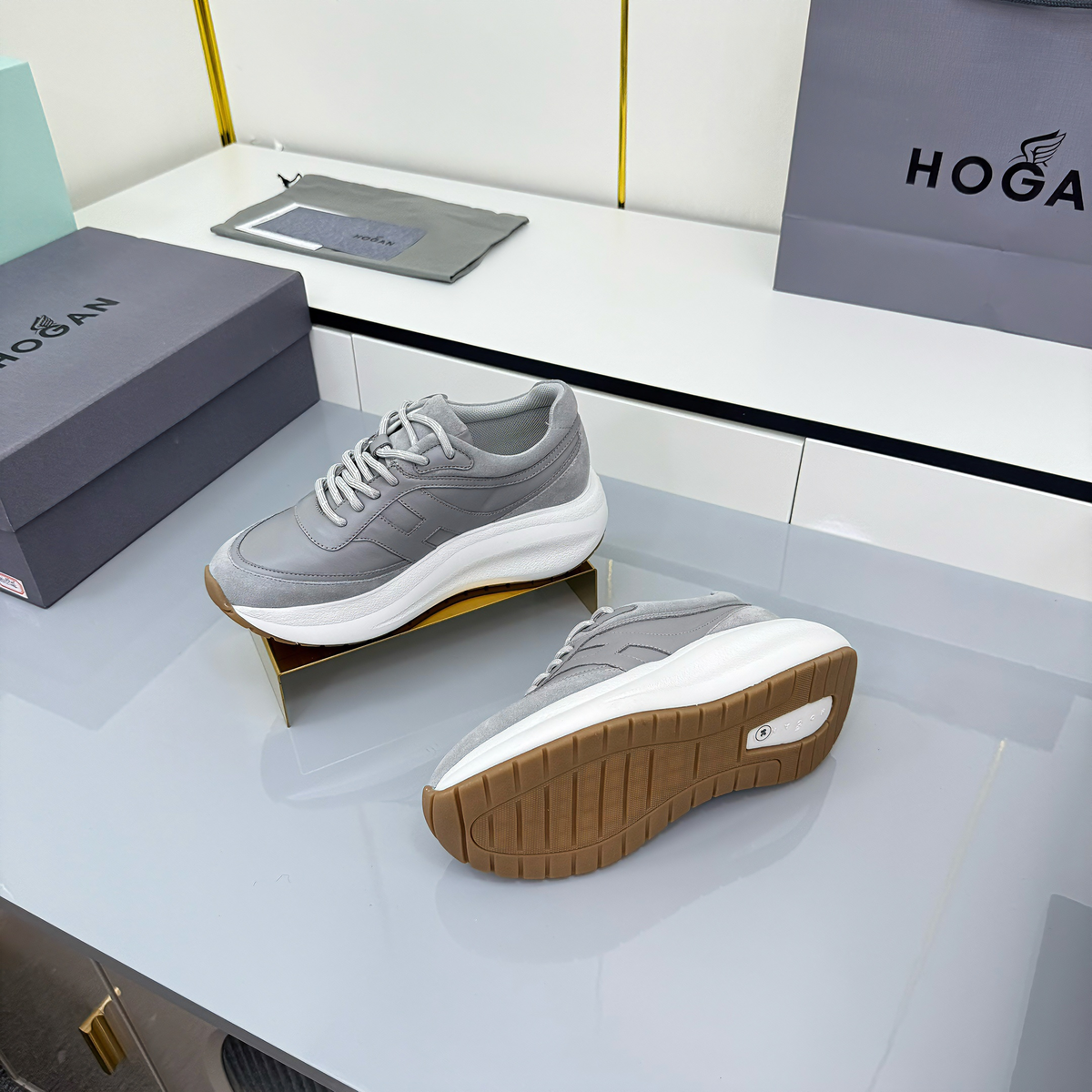 TOM FORD 26S HOGAN SNEAKERS IN GRAY CALFSKIN AND SUEDE