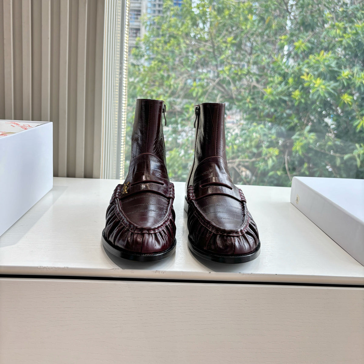 YSL 25S ANKLE FLAT BOOTS IN DEEP REDWOOD EMBOSSED LAMBSKIN WITH SIDE ZIPPER