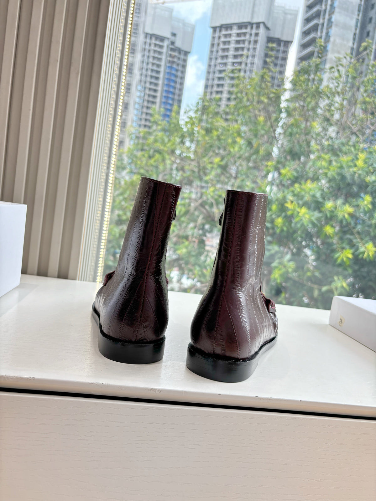YSL 25S ANKLE FLAT BOOTS IN DEEP REDWOOD EMBOSSED LAMBSKIN WITH SIDE ZIPPER