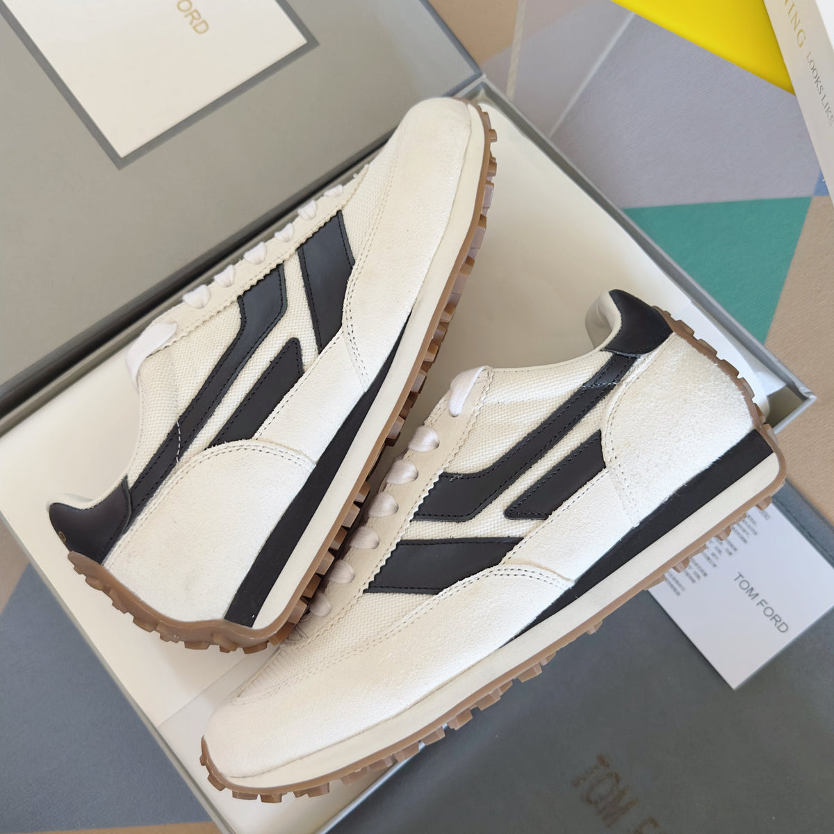 TOM FORD 26S SNEAKERS IN WHITE SUEDE