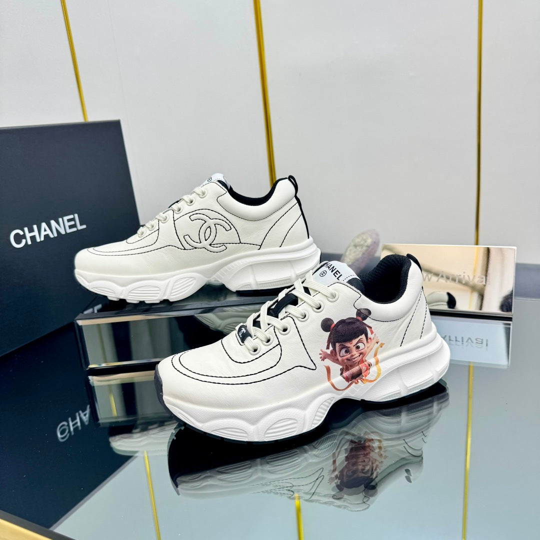 TRAINERS SNEAKER IN WHITE CALFSKIN WITH STICKER 238626