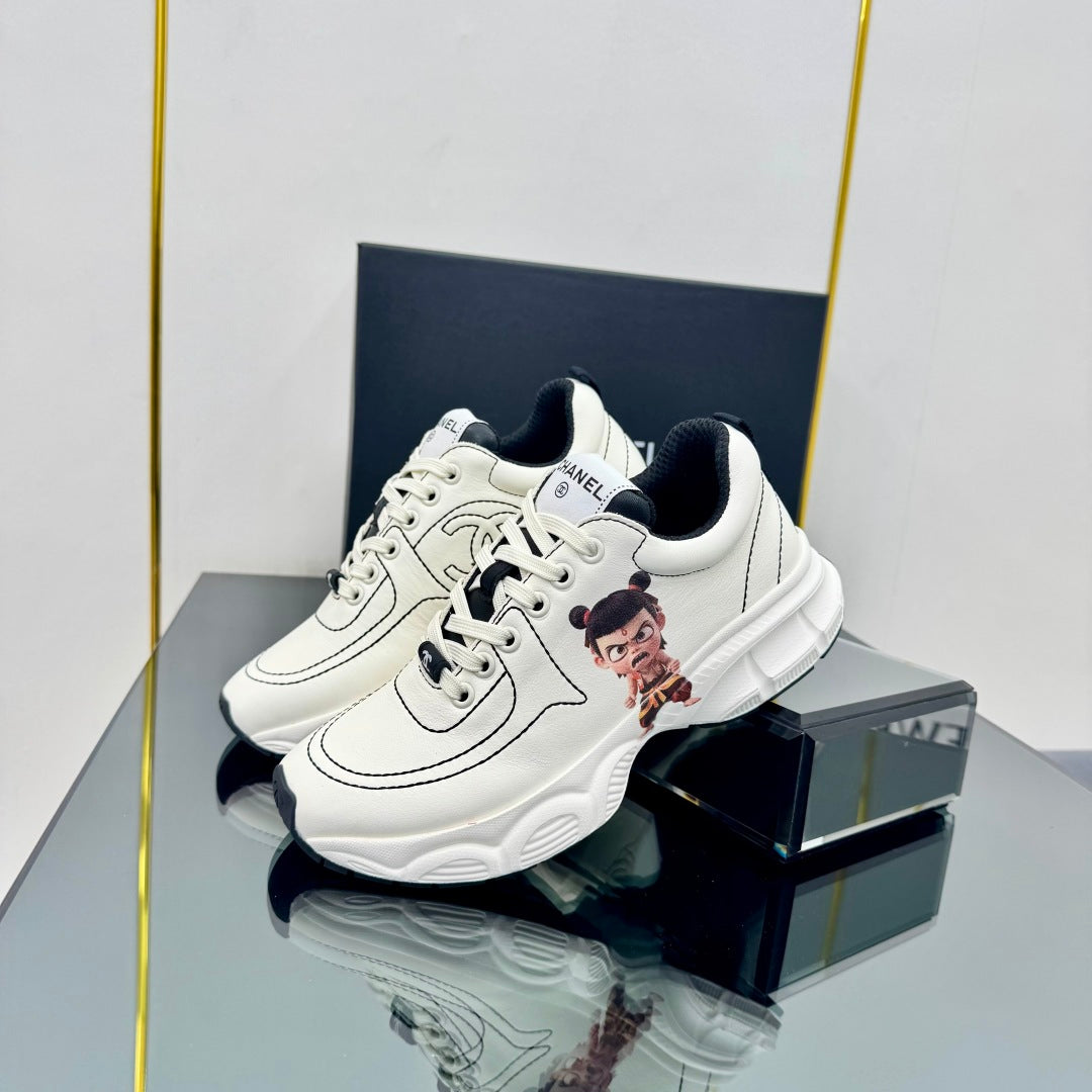 TRAINERS SNEAKER IN WHITE CALFSKIN WITH STICKER 238629
