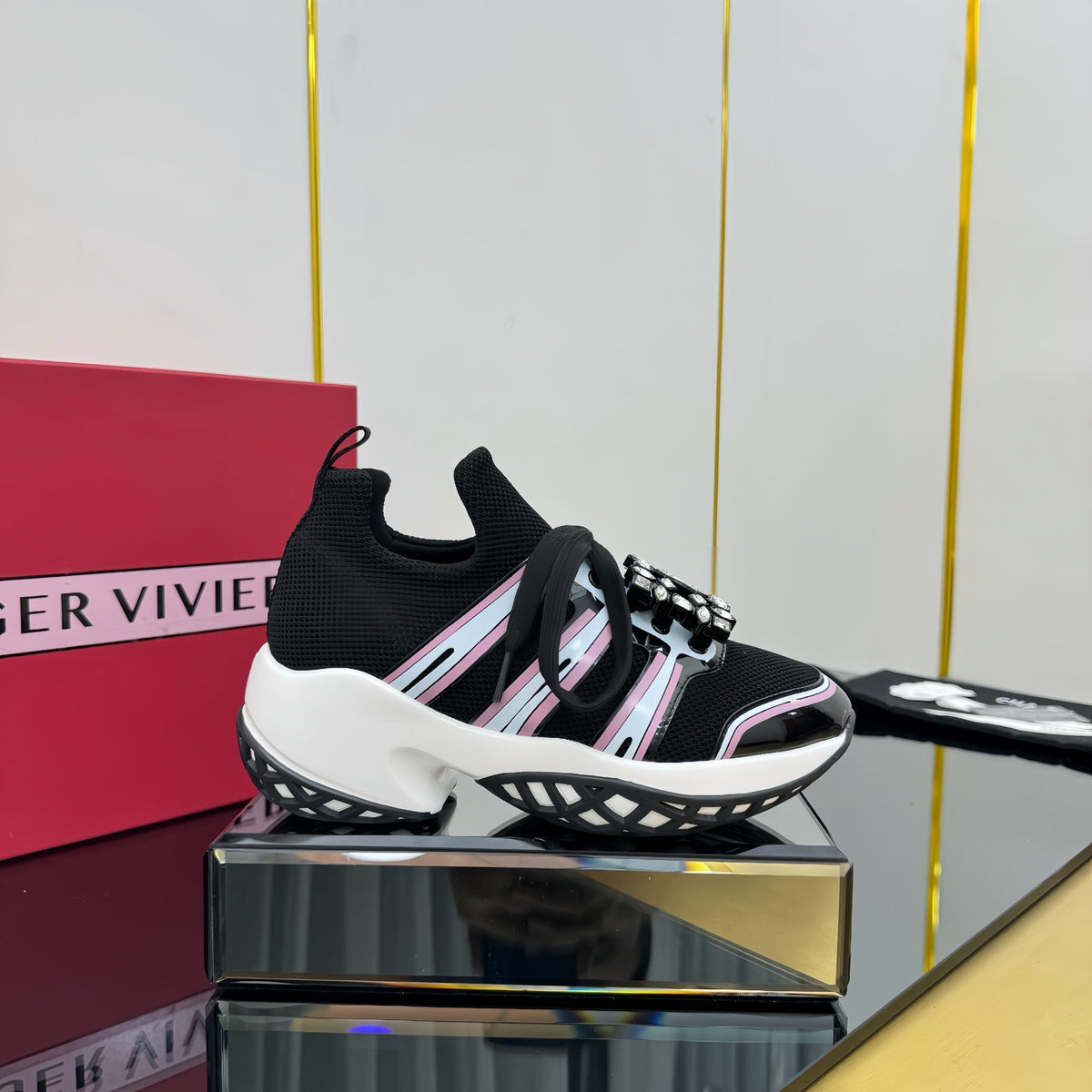 VIV' RUN SNEAKERS IN BLACK TECHNICAL FABRIC WITH PINK AND WHITE CALFSKIN