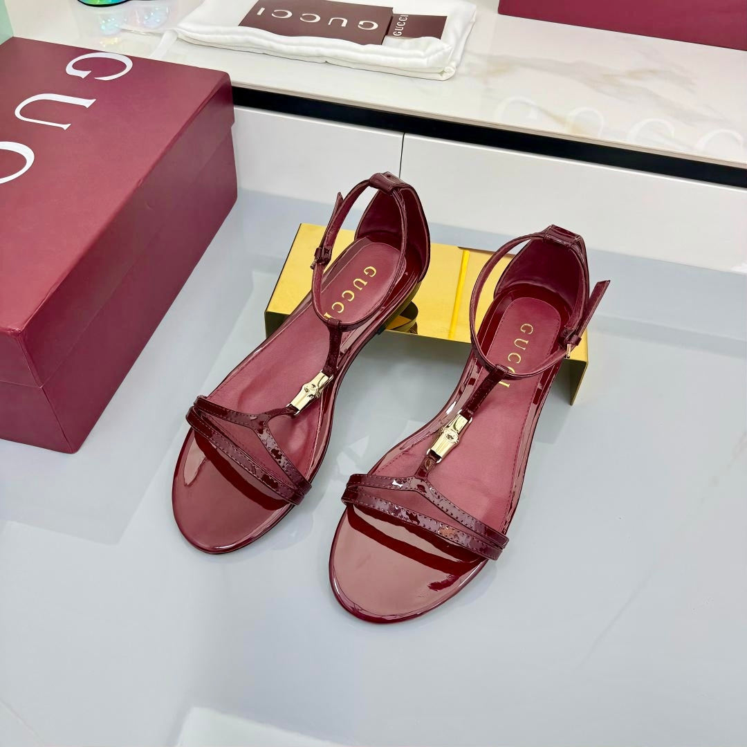 GG THONG SANDALS 25S IN RED LAMBSKIN WITH GOLD HARDWARE
