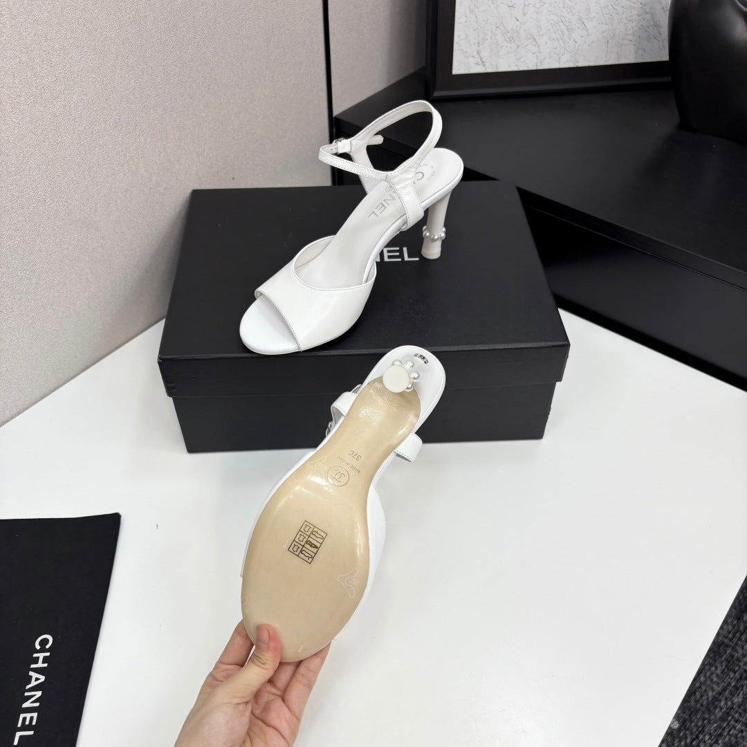 CC HIGH SANDAL 25S 80 MM IN WHITE CALFSKIN WITH PEARL DETAILS