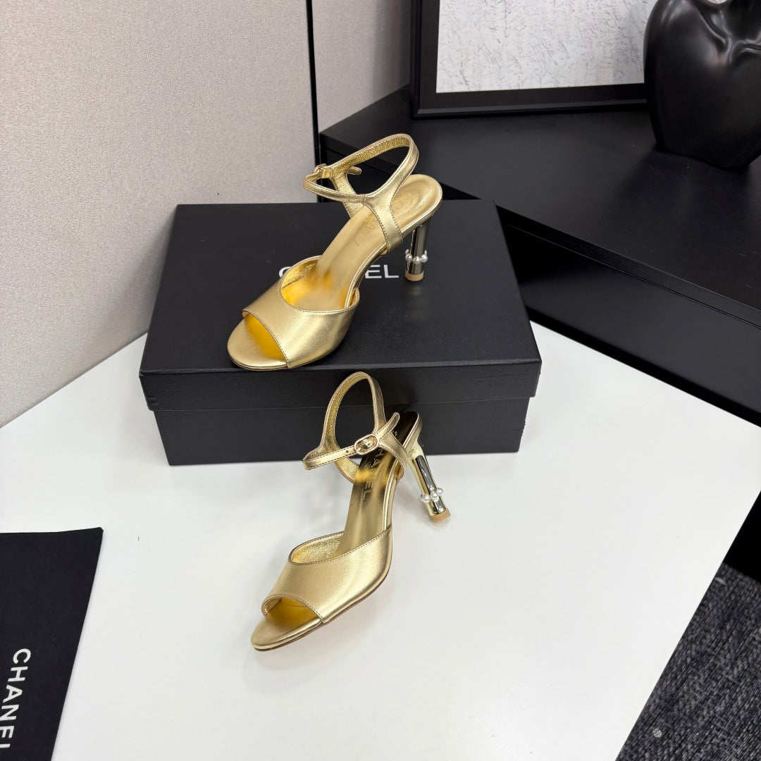 CC HIGH SANDAL 25S 80 MM IN GOLD CALFSKIN WITH PEARL DETAILS