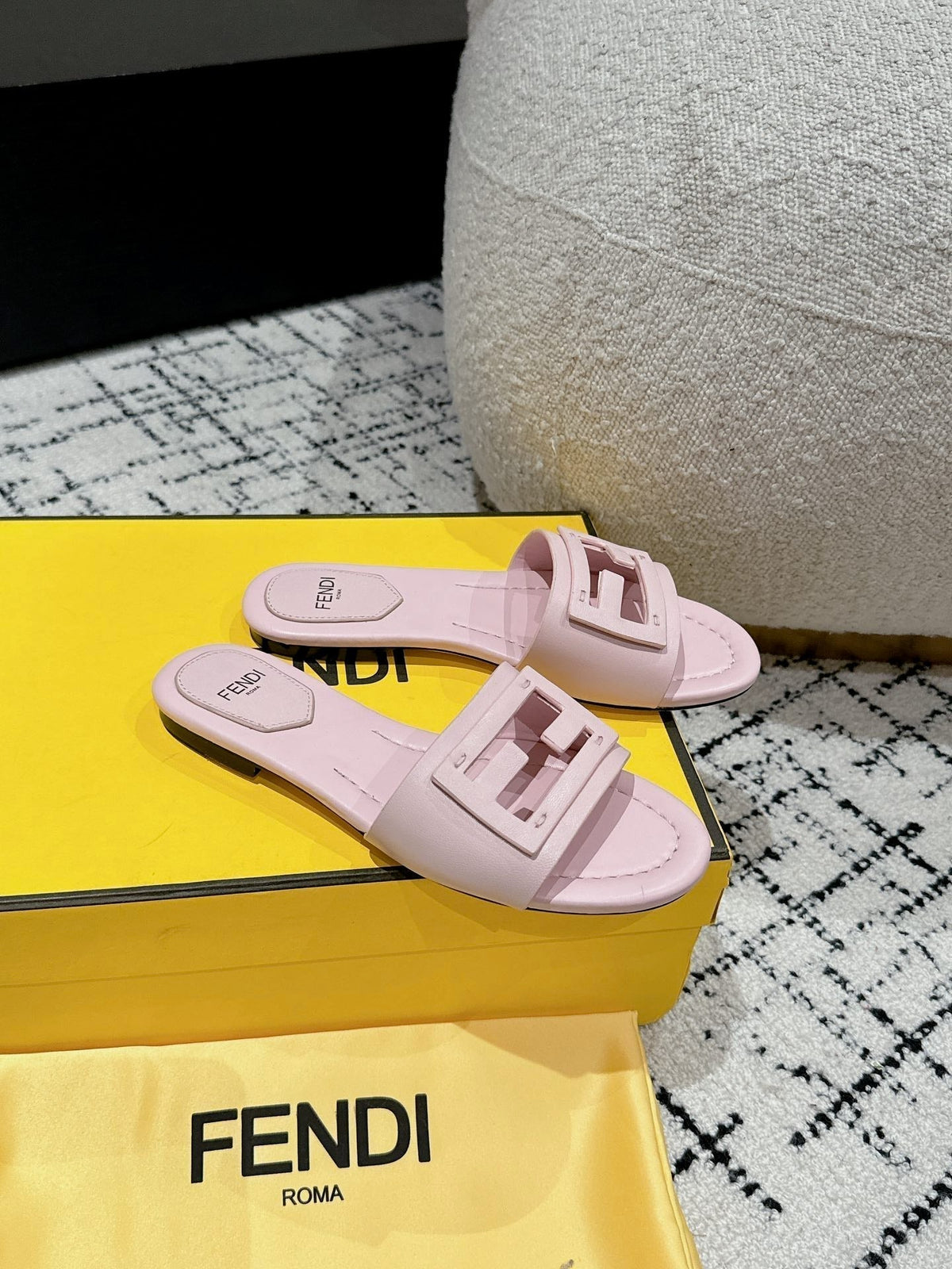 FF Baguette Light Pink Leather Slide