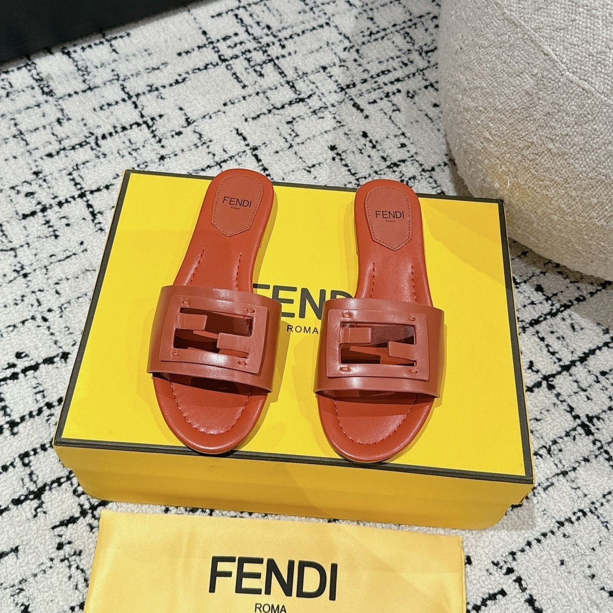 FF Baguette Rust Leather Slide