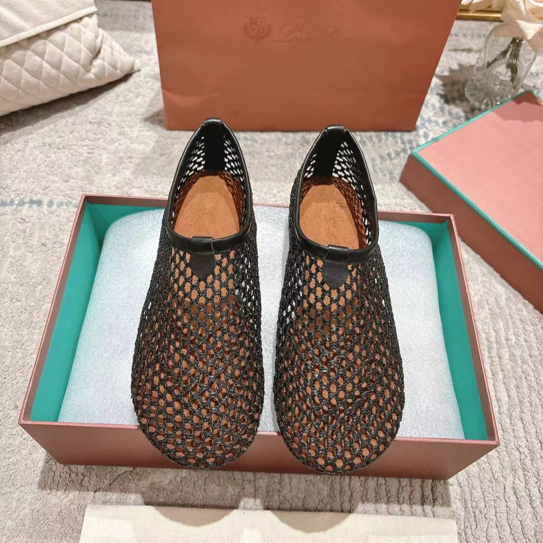 FLAT SHOES IN BLACK MESH FABRIC
