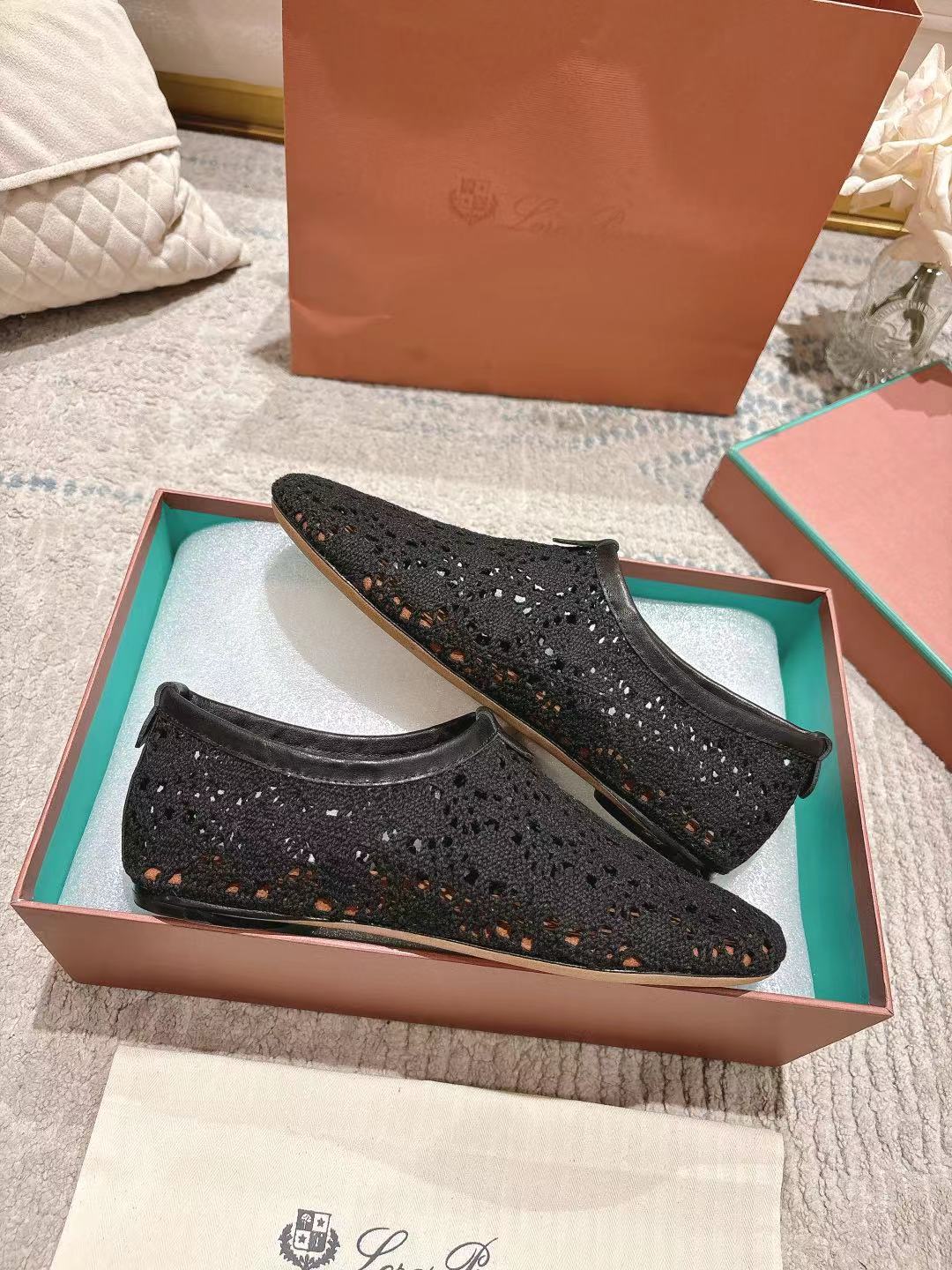 FLAT SHOES 25 IN BLACK MESH FABRIC