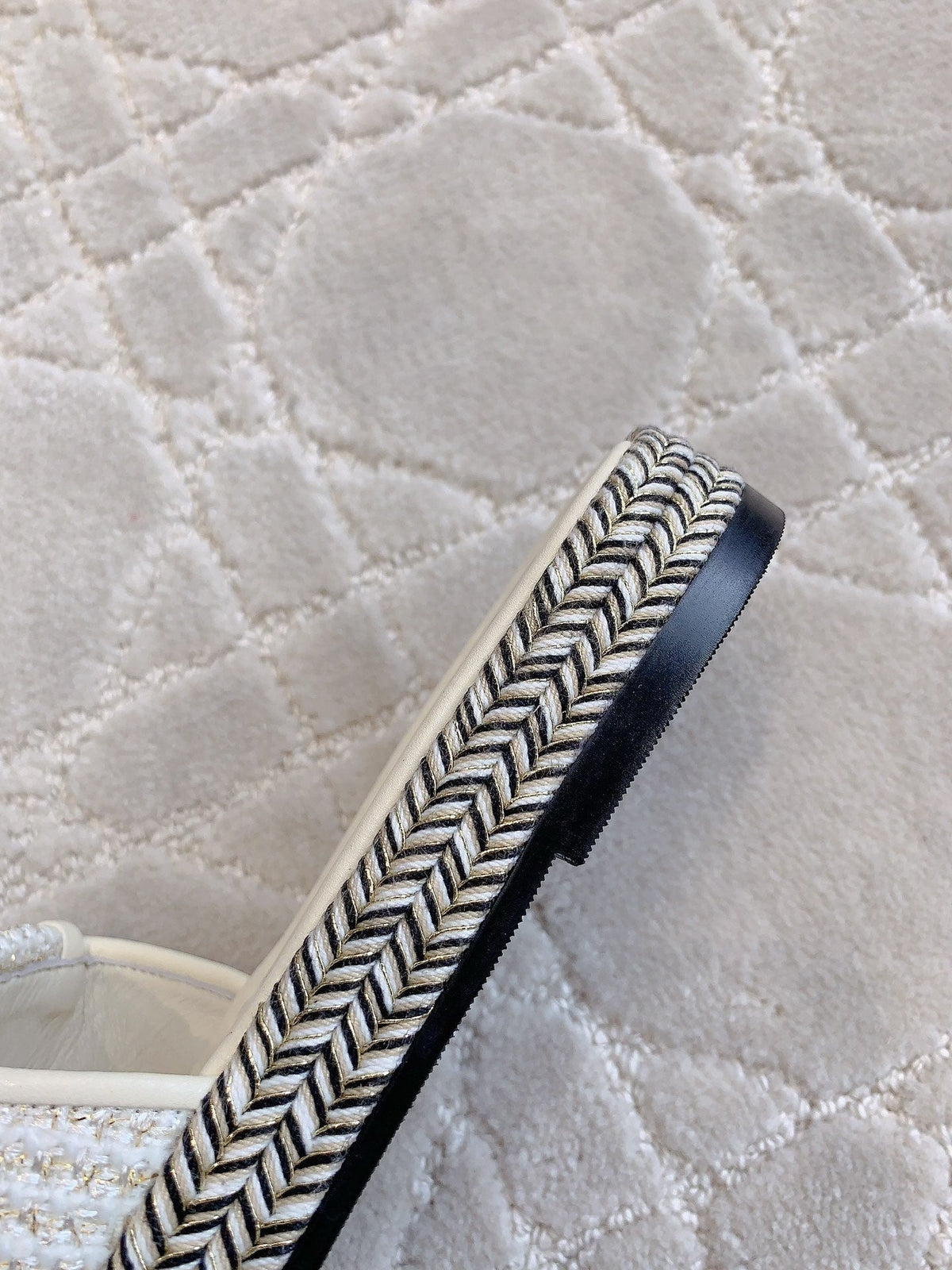 PLATFORM SLIPPERS IN WHITE WOOL AND LAMBSKIN