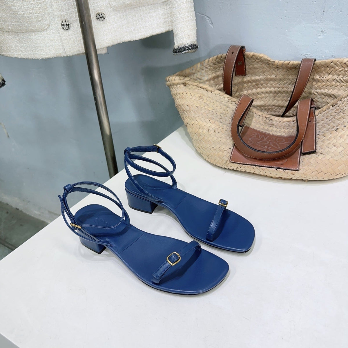 LP MINDIL SANDAL 25 IN COBALT BLUE LAMBSKIN