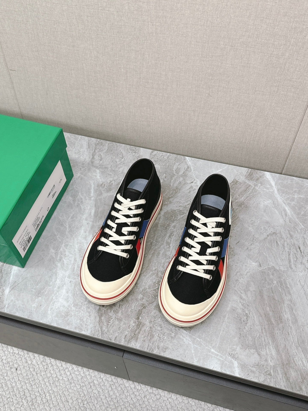 ELIOT SNEAKER IN BLACK MIX BLUE AND RED CANVAS AND CALFSKIN