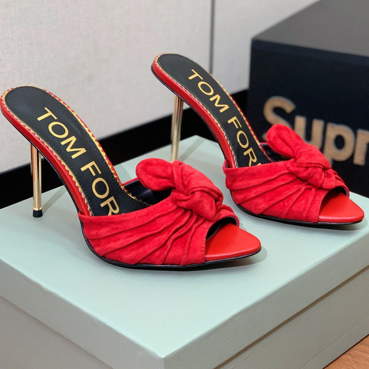 HIGH HEEL MULE 10 CM IN CHERRY RED SUEDE