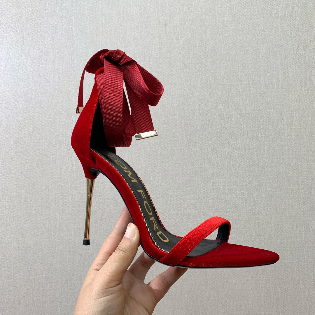 ANKLE SANDAL 10 CM IN RUBY RED VELVET AND SILK