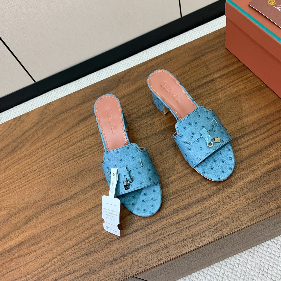 HIGH HEEL IN LIGHT BLUE LAMBSKIN OSTRICH SKIN