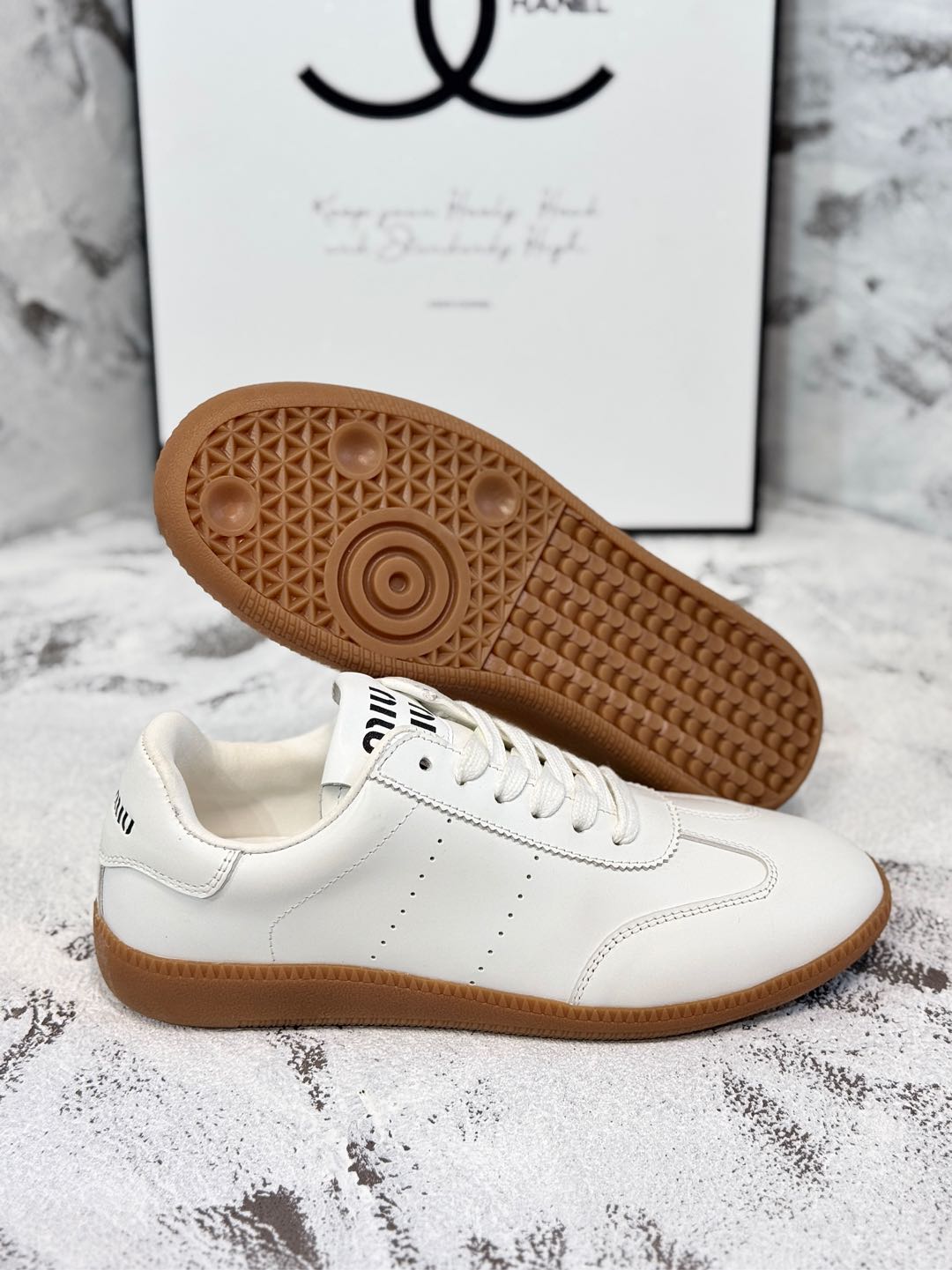 RETRO SNEAKERS IN WHITE SMOOTH LAMBSKIN