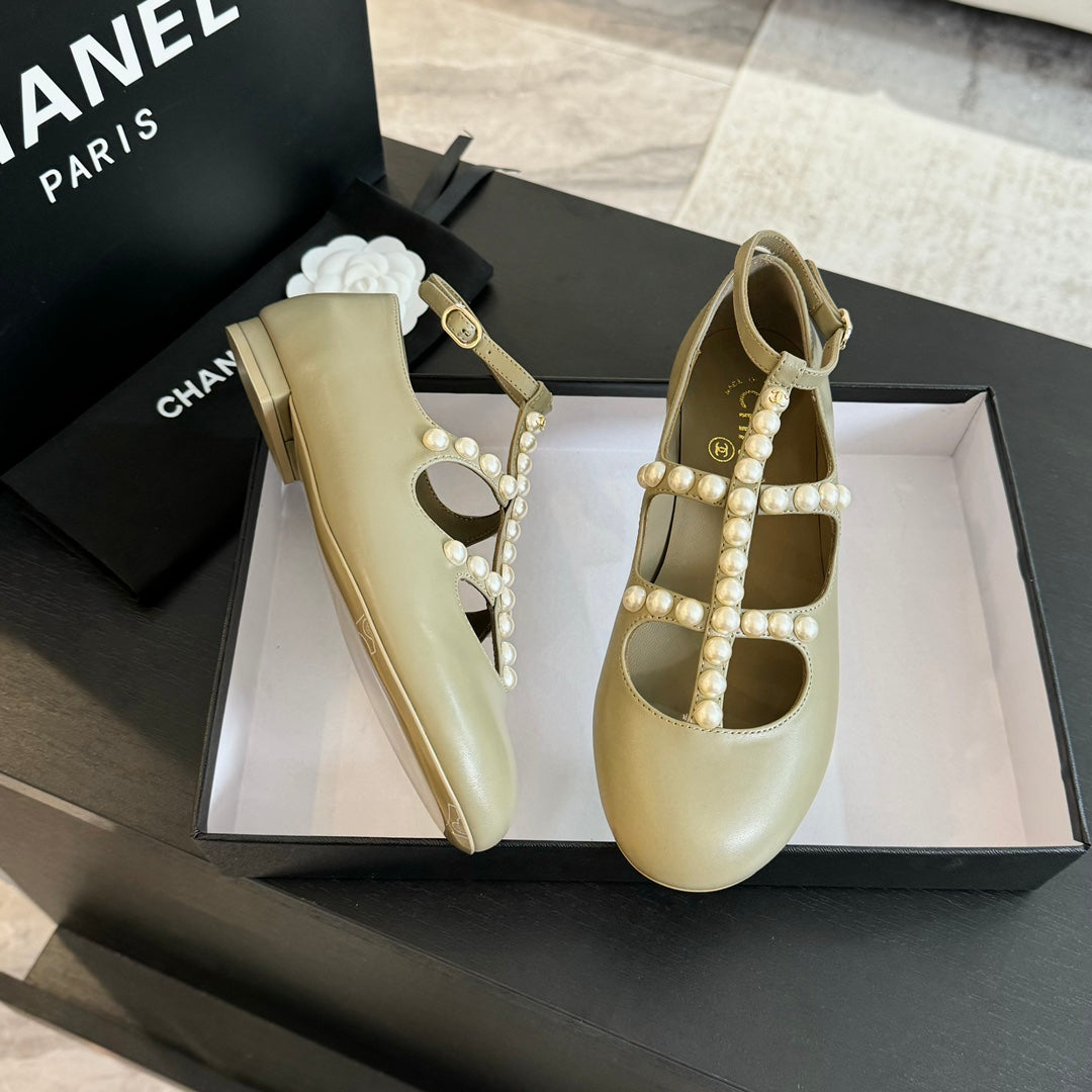 MARY JANES SHOES ECRU BEIGE GOATSKIN WITH FAUX PEARL