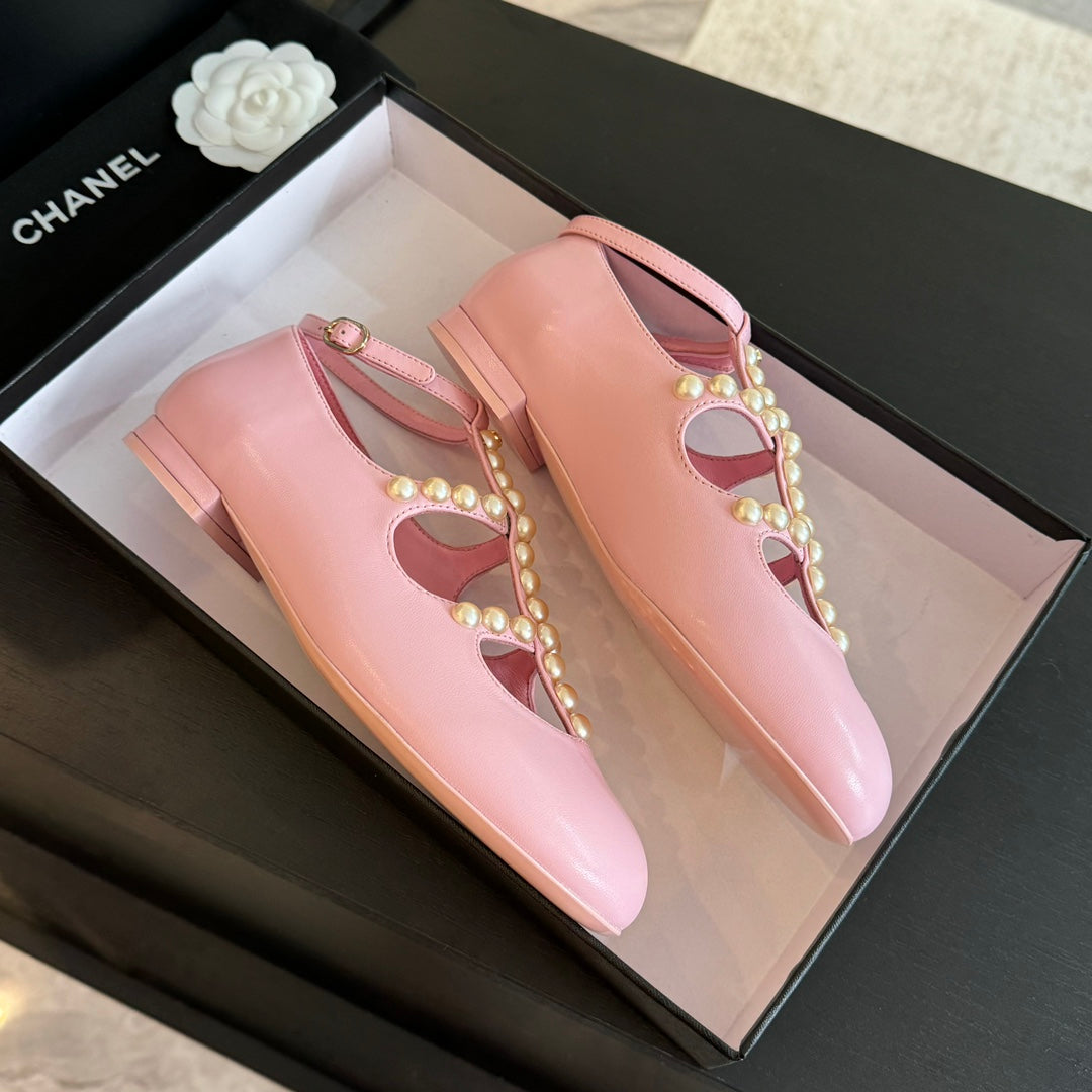 MARY JANES SHOES LIGHT PINK GOATSKIN WITH FAUX PEARL