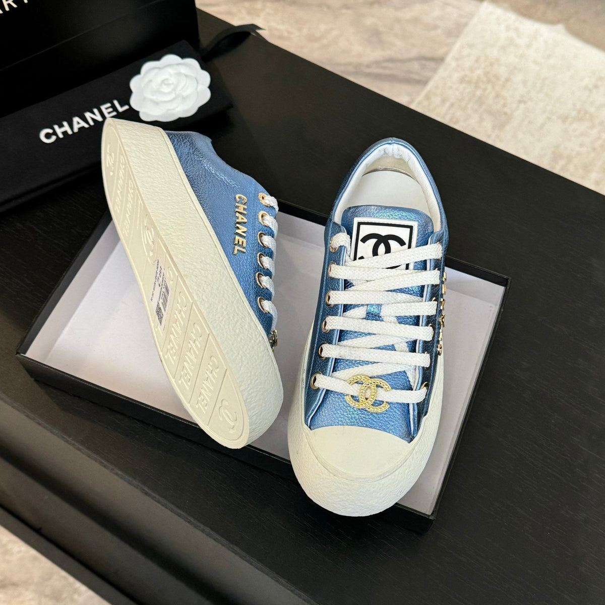BIG-HEAD COOKIE SHOES IN TEAL BLUE MIX WHITE LAMBSKIN