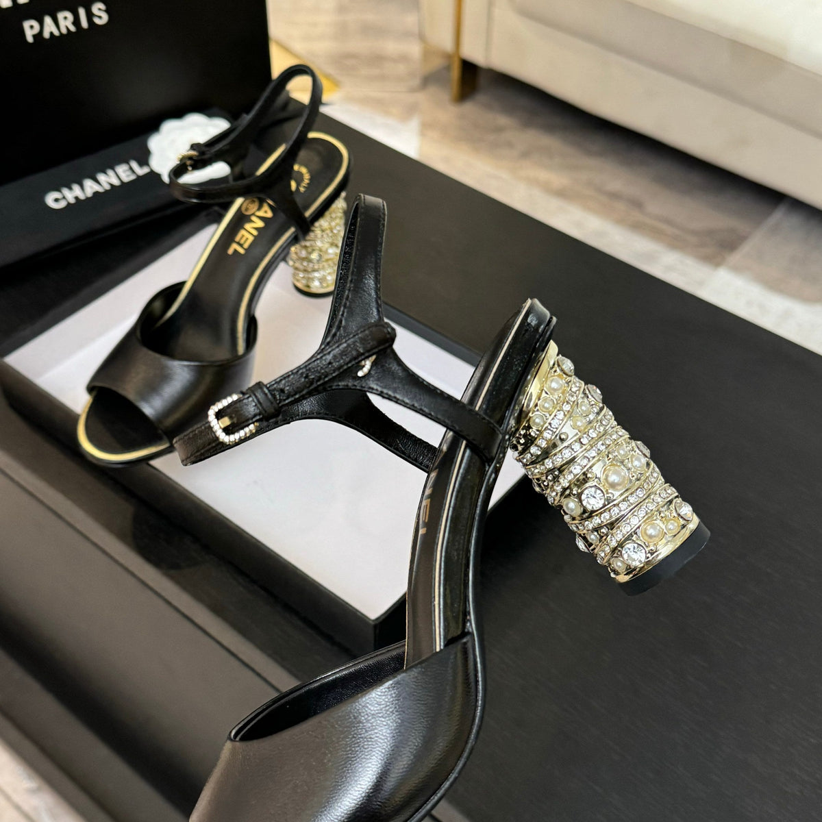 T-STRAP PEARL HEEL 85 MM SANDALS IN BLACK LAMBSKIN