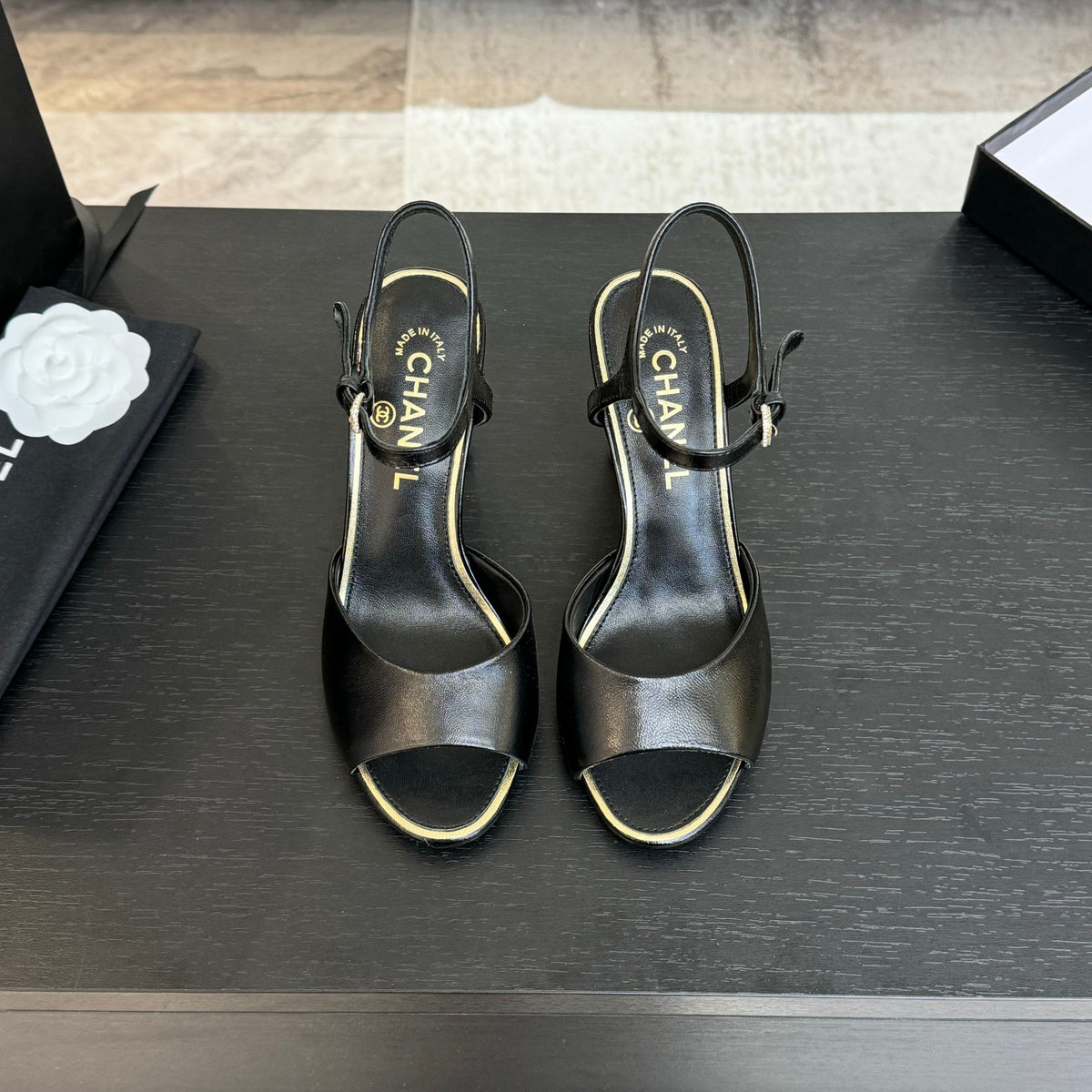 T-STRAP PEARL HEEL 85 MM SANDALS IN BLACK LAMBSKIN