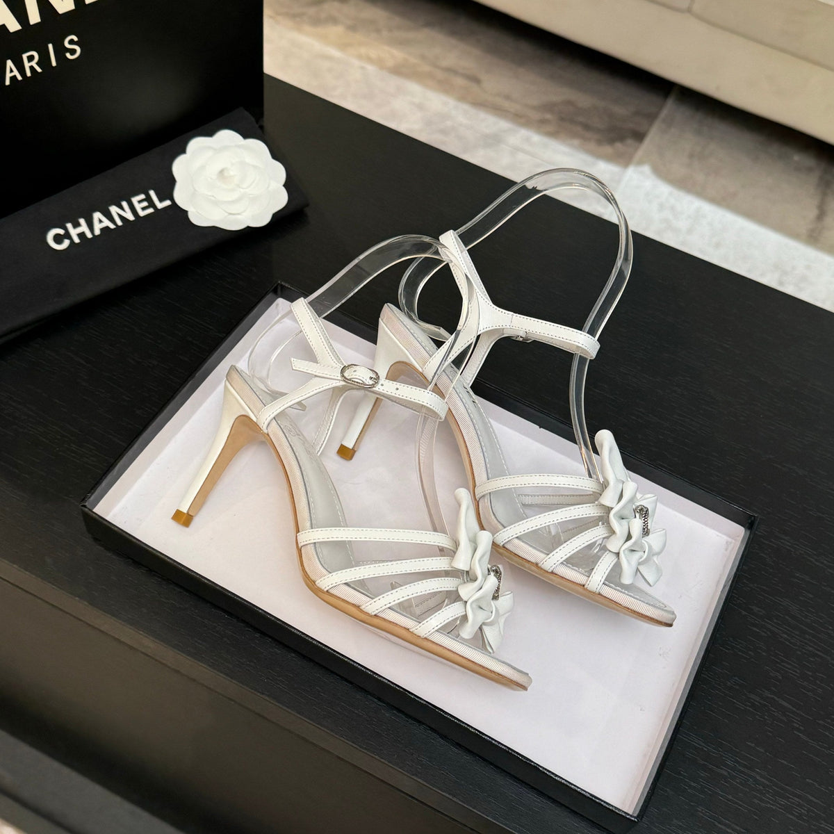 HIGH HEEL SANDAL WITH BOW IN WHITE LAMBSKIN