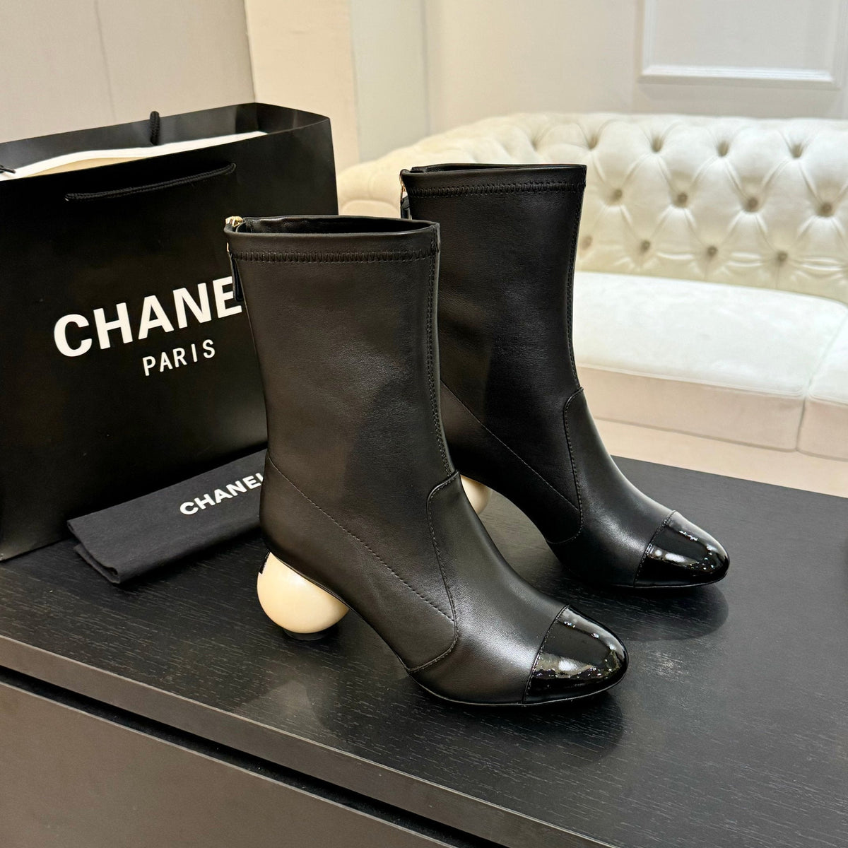 CC PEARL BOOTS 65MM IN BLACK CALFSKIN