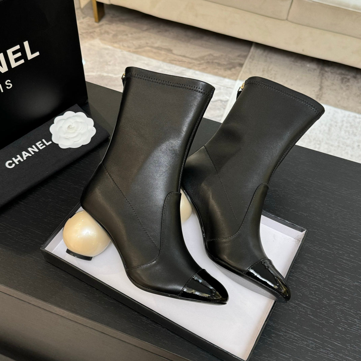 CC PEARL BOOTS 65MM IN BLACK CALFSKIN
