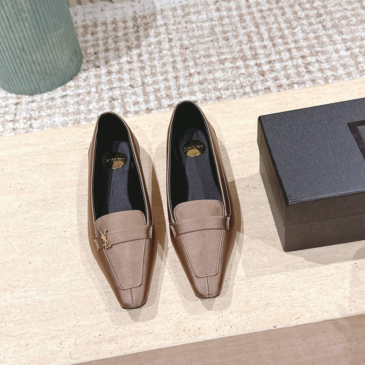 YSL 25S SAINT LAURENT POPPY BALLET FLATS IN TAUPE BROWN SILK