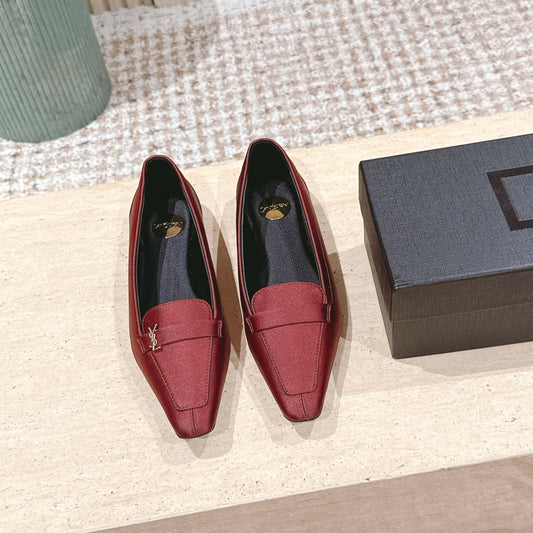 YSL 25S SAINT LAURENT POPPY BALLET FLATS IN VINTAGE RED SILK