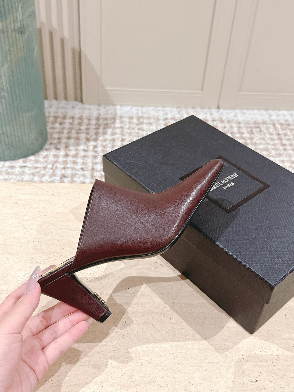 YSL 25S JILL MULES IN BURGUNDY SMOOTH CALFSKIN