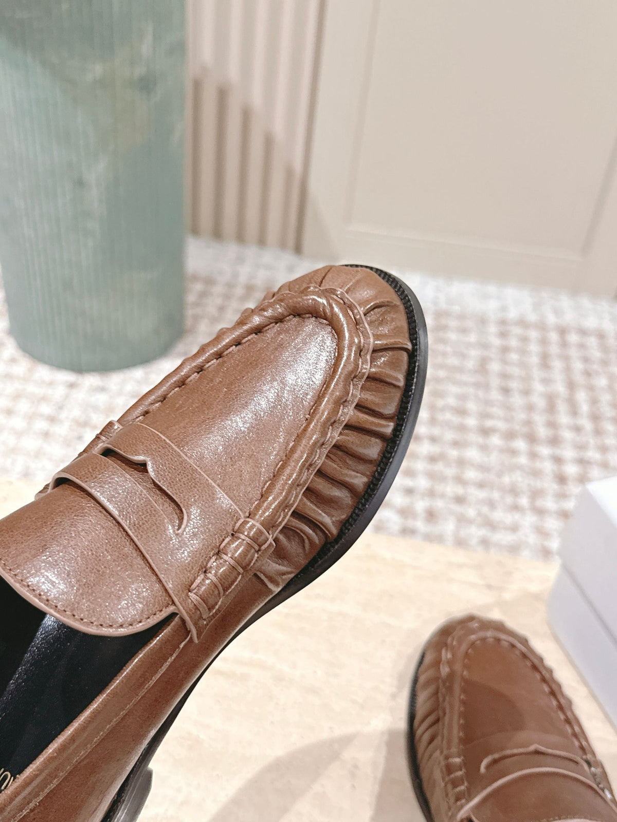 YSL 25S SAINT LAURENT LOAFERS IN BROWN CALFSKIN WITH SMALL LOGO