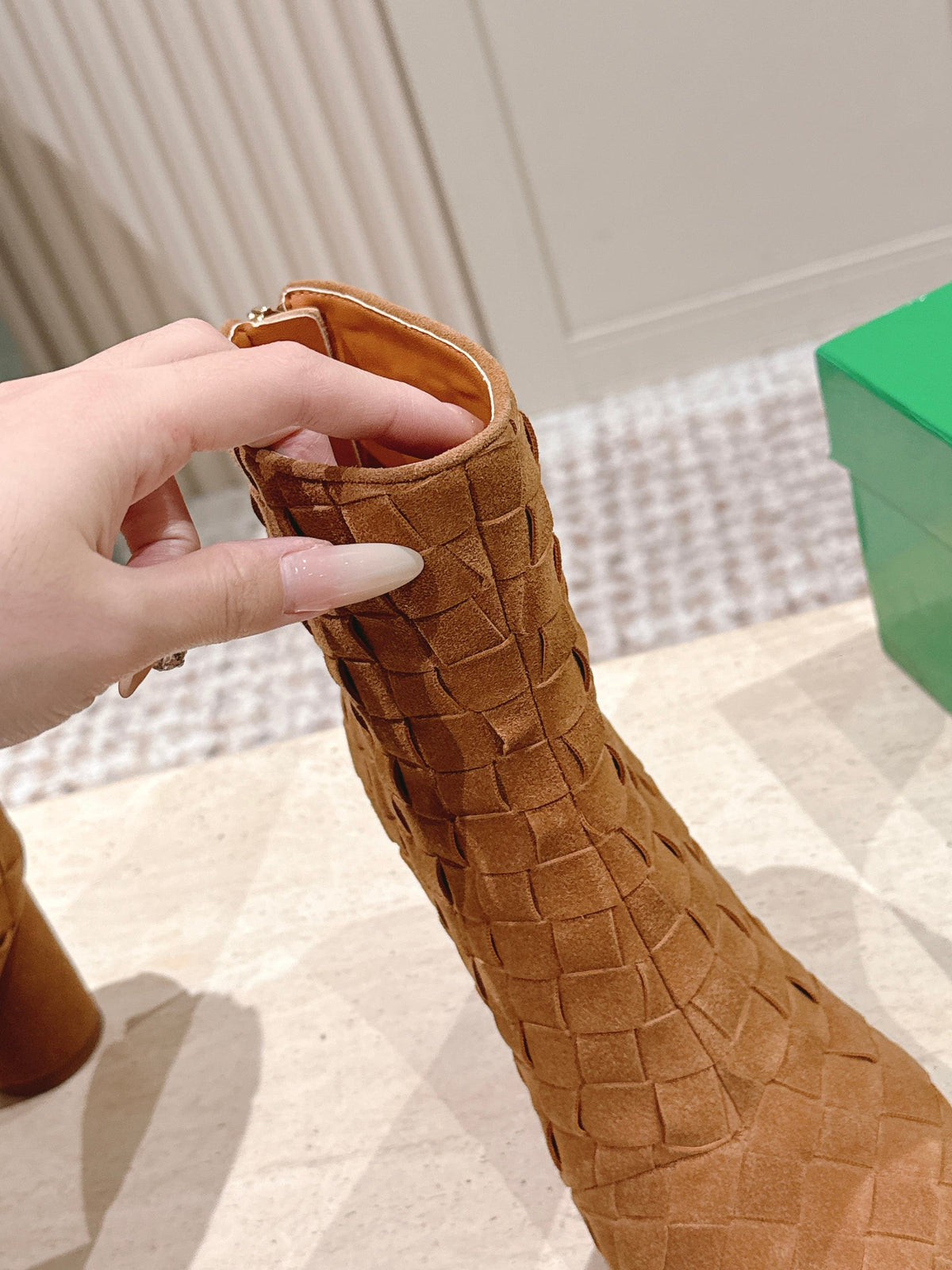 BOTTEGA VENETA 26S INTRECCIATO BOOTS 85 MM IN BROWN SUEDE