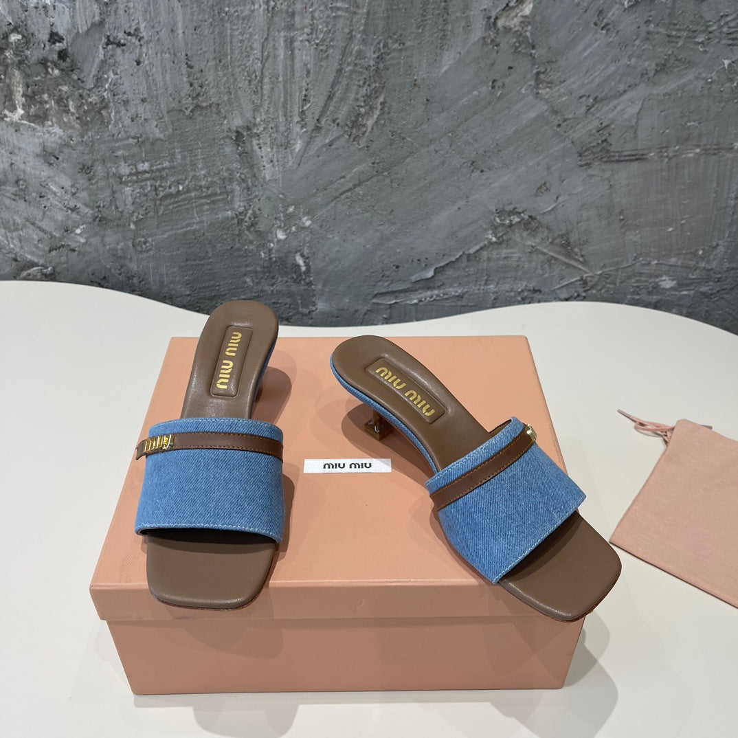 CARAMEL HIGH HEEL WITH BLUE STRAPS AND CARAMEL BELT