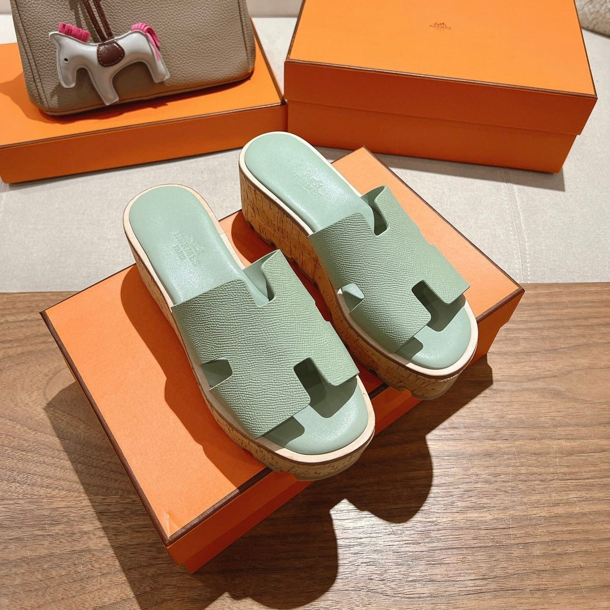 HM 25S HIGH WEDGE SANDALS IN SOFT MINT GREEN LAMBSKIN STYLE 28