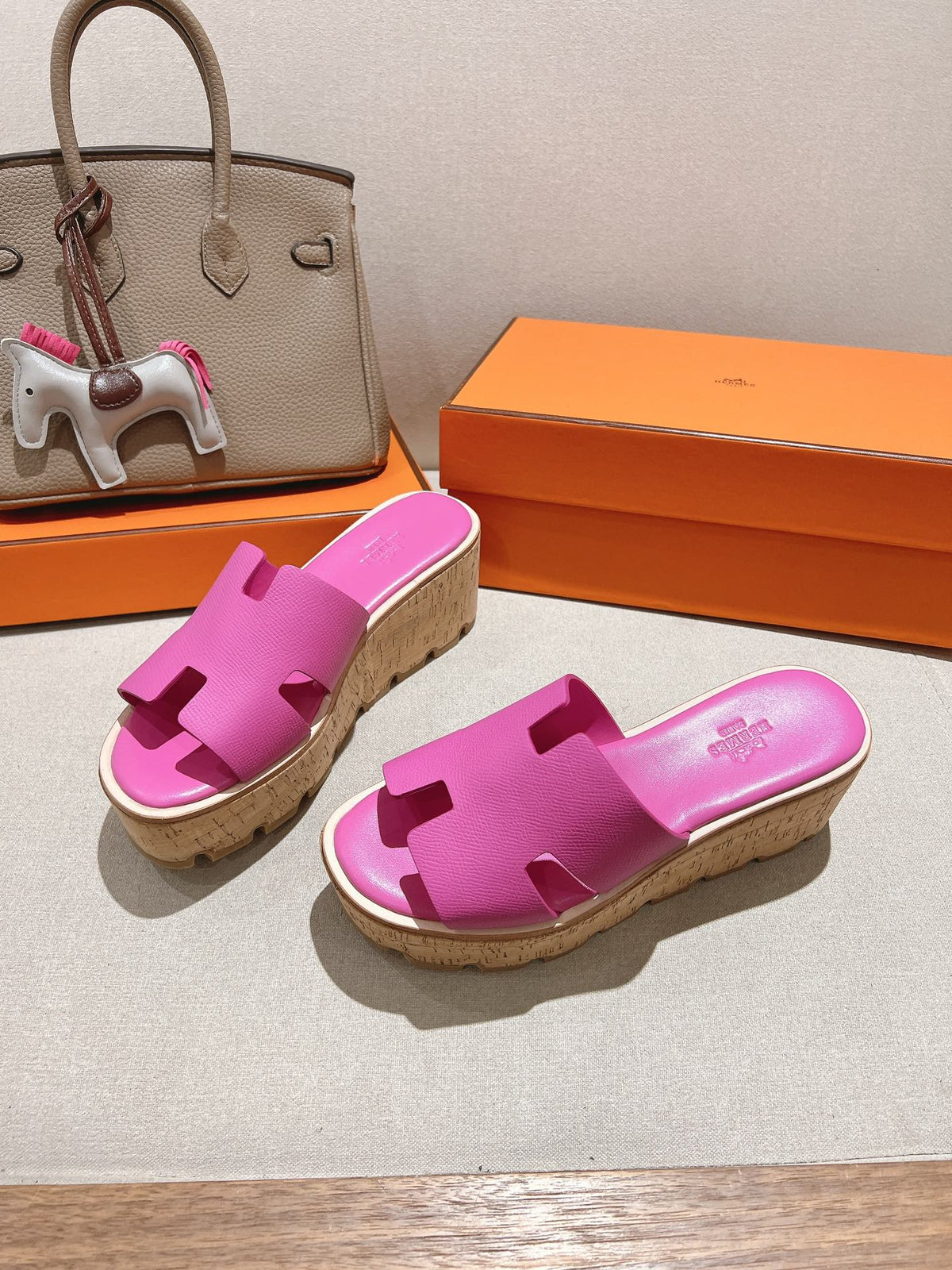 HM 25S HIGH WEDGE SANDALS IN PINK LAMBSKIN STYLE 24