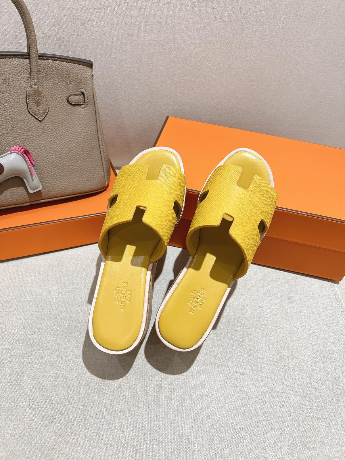 HM 25S HIGH WEDGE SANDALS IN DARK YELLOW LAMBSKIN STYLE 27