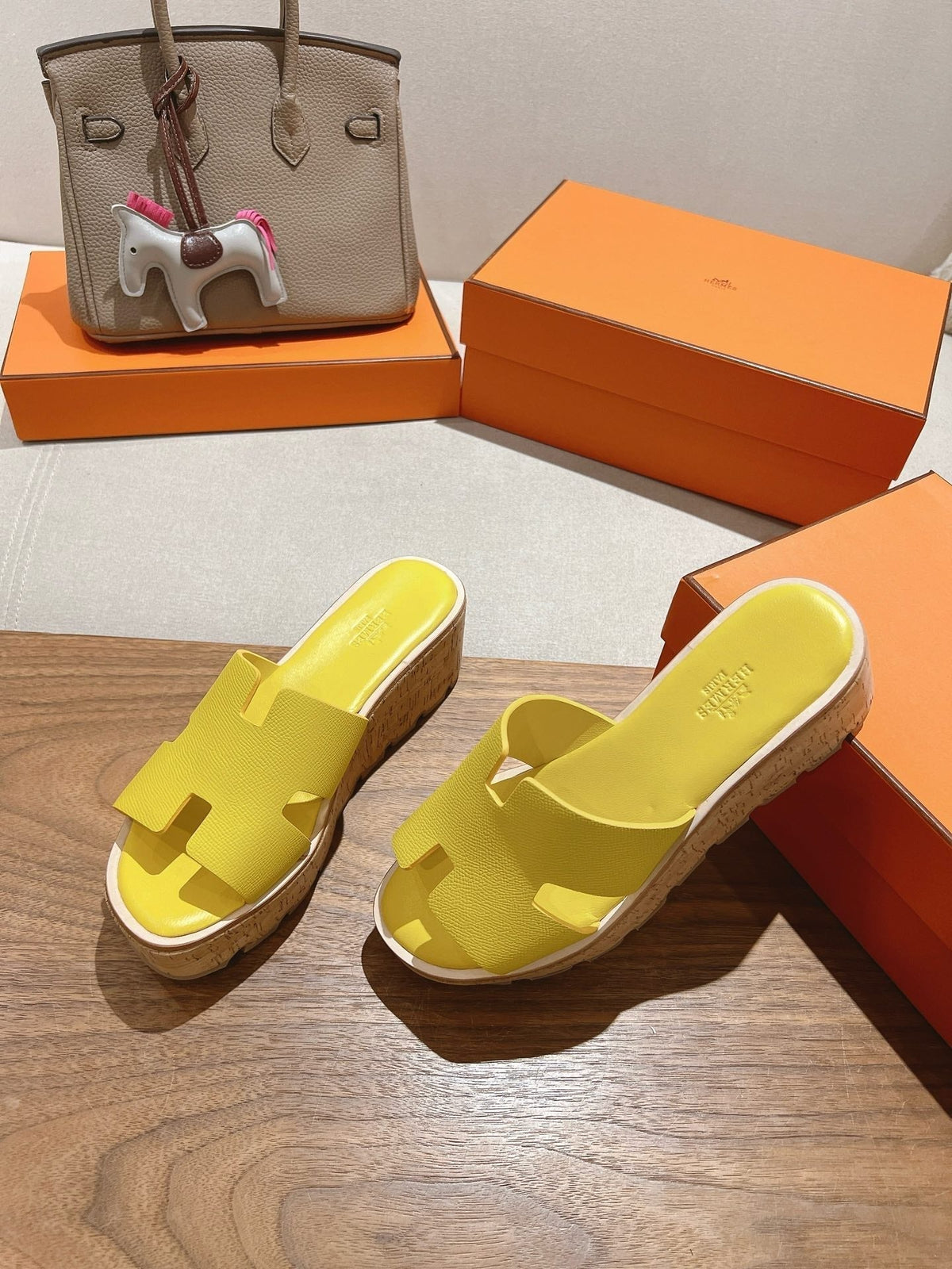 HM 25S HIGH WEDGE SANDALS IN YELLOW LAMBSKIN STYLE 26