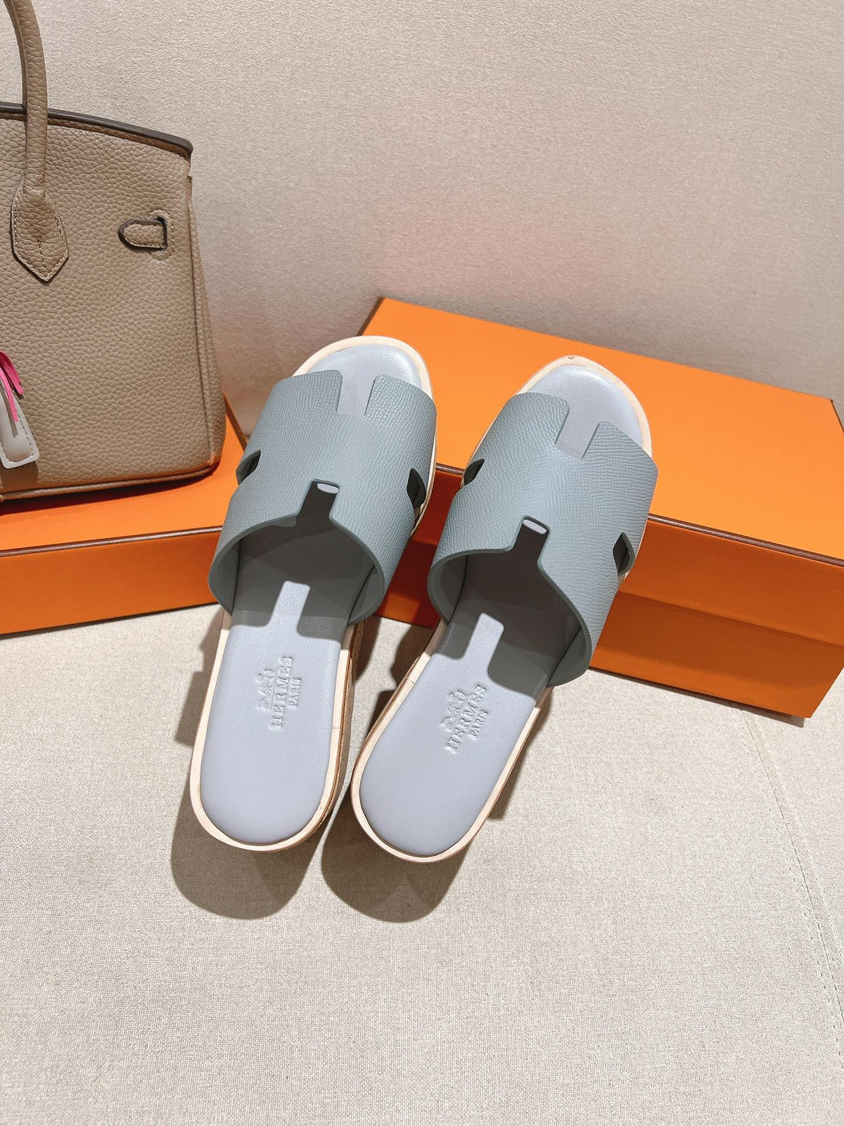 HM 25S HIGH WEDGE SANDALS IN LIGHT GREY LAMBSKIN STYLE 13