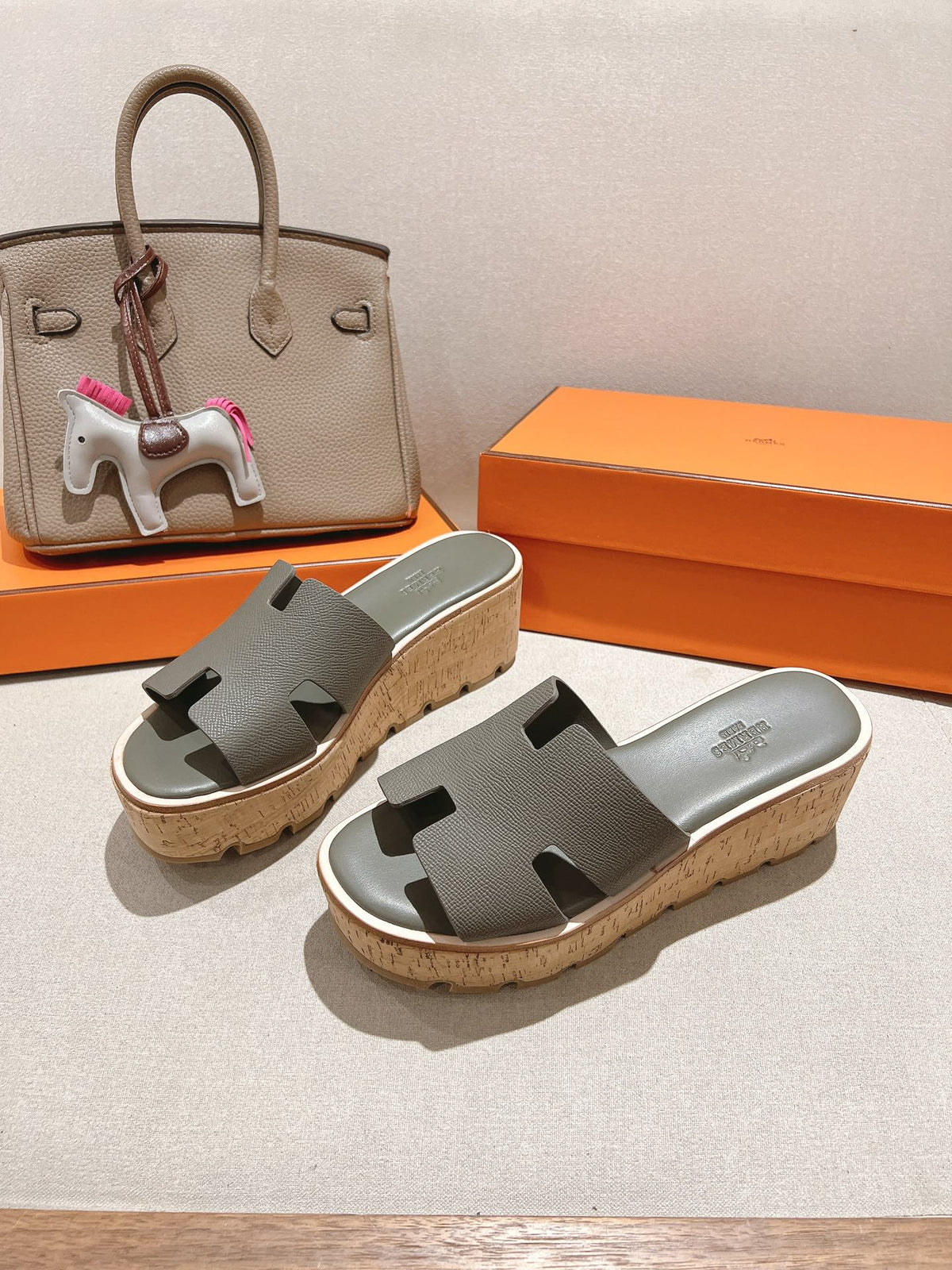 HM 25S HIGH WEDGE SANDALS IN DARK GREY LAMBSKIN STYLE 11