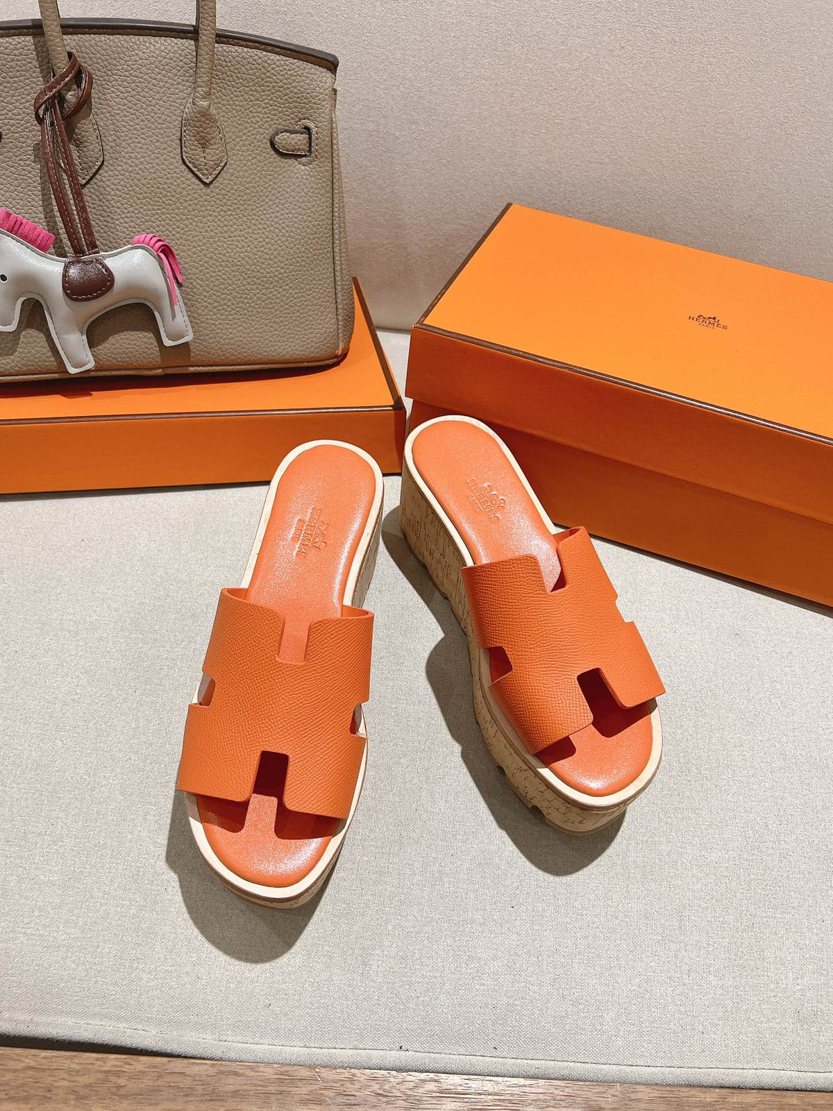 HM 25S HIGH WEDGE SANDALS IN ORANGE LAMBSKIN STYLE 4