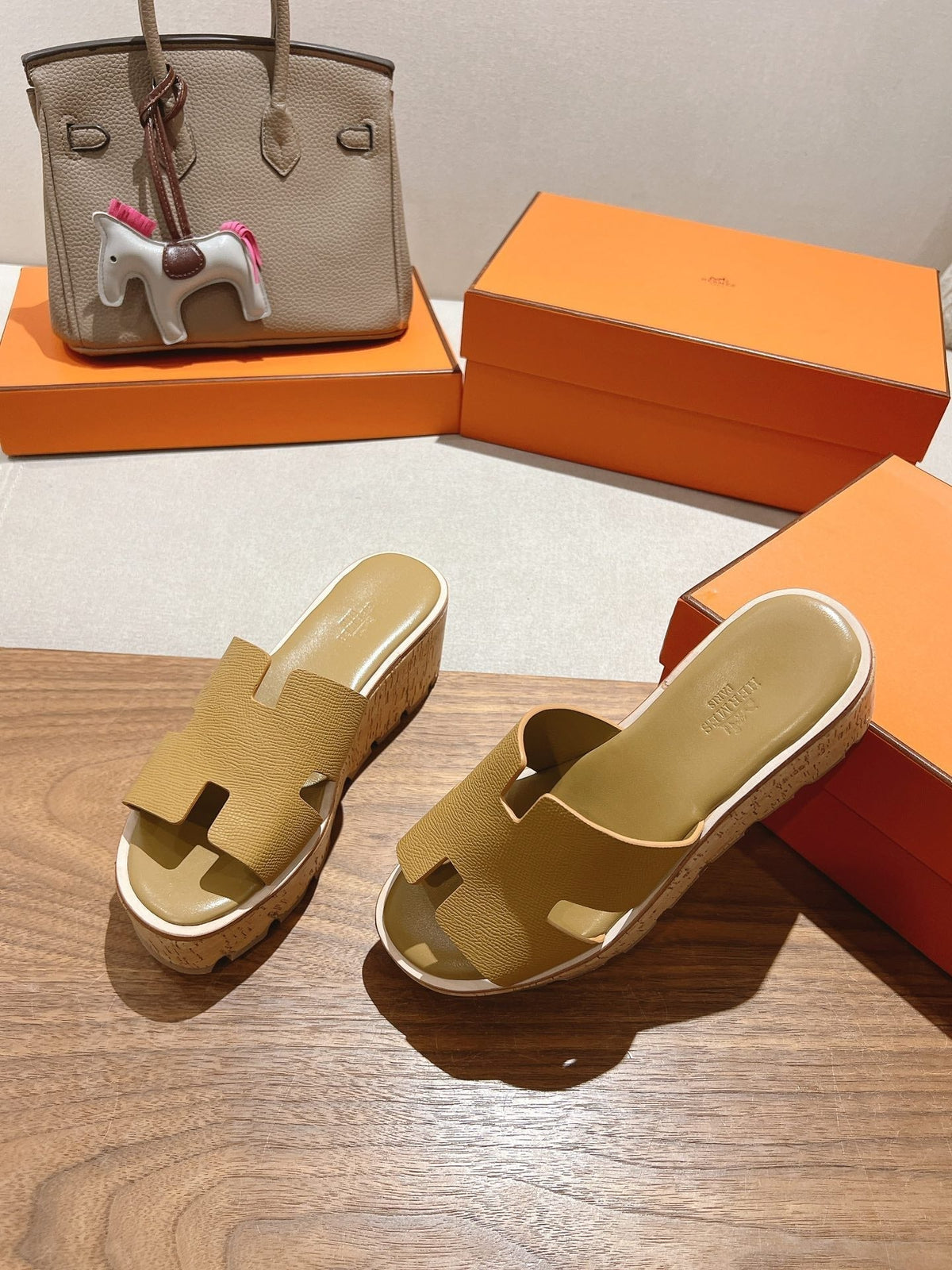 HM 25S HIGH WEDGE SANDALS IN LIGHT BROWN LAMBSKIN STYLE 2
