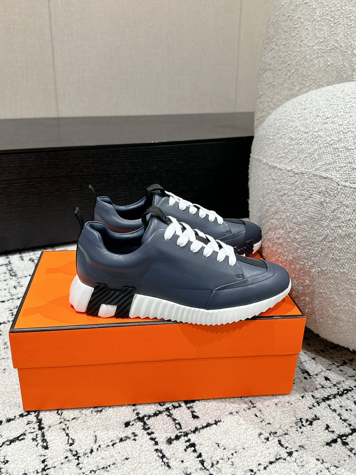 BOUNCING SNEAKER IN SPACE BLUE CALFSKIN