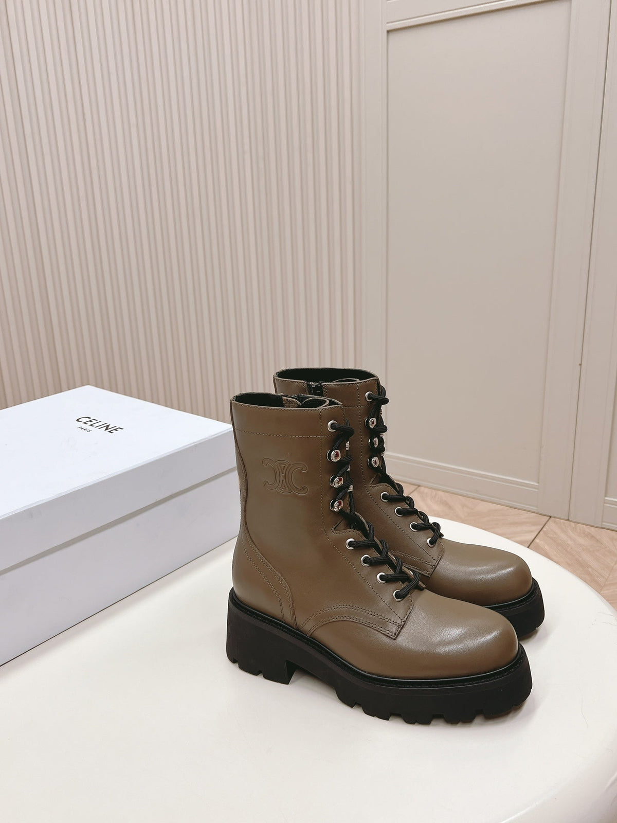 TRIOMPHE RANGERS MID LACE-UP BOOT IN CHOCOLATE BROWN CALFSKIN