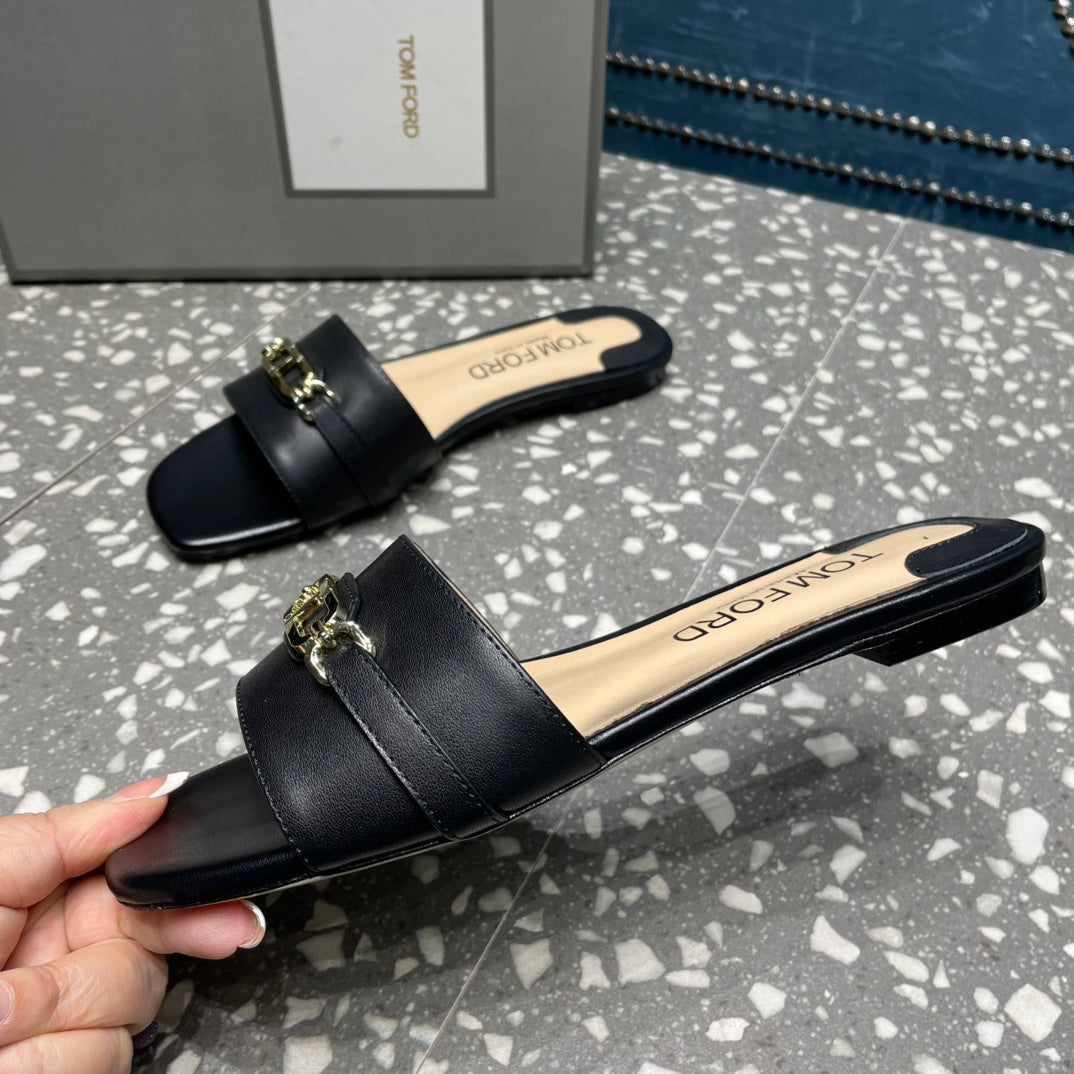 WHITNEY SLIDE IN BLACK CALFSKIN