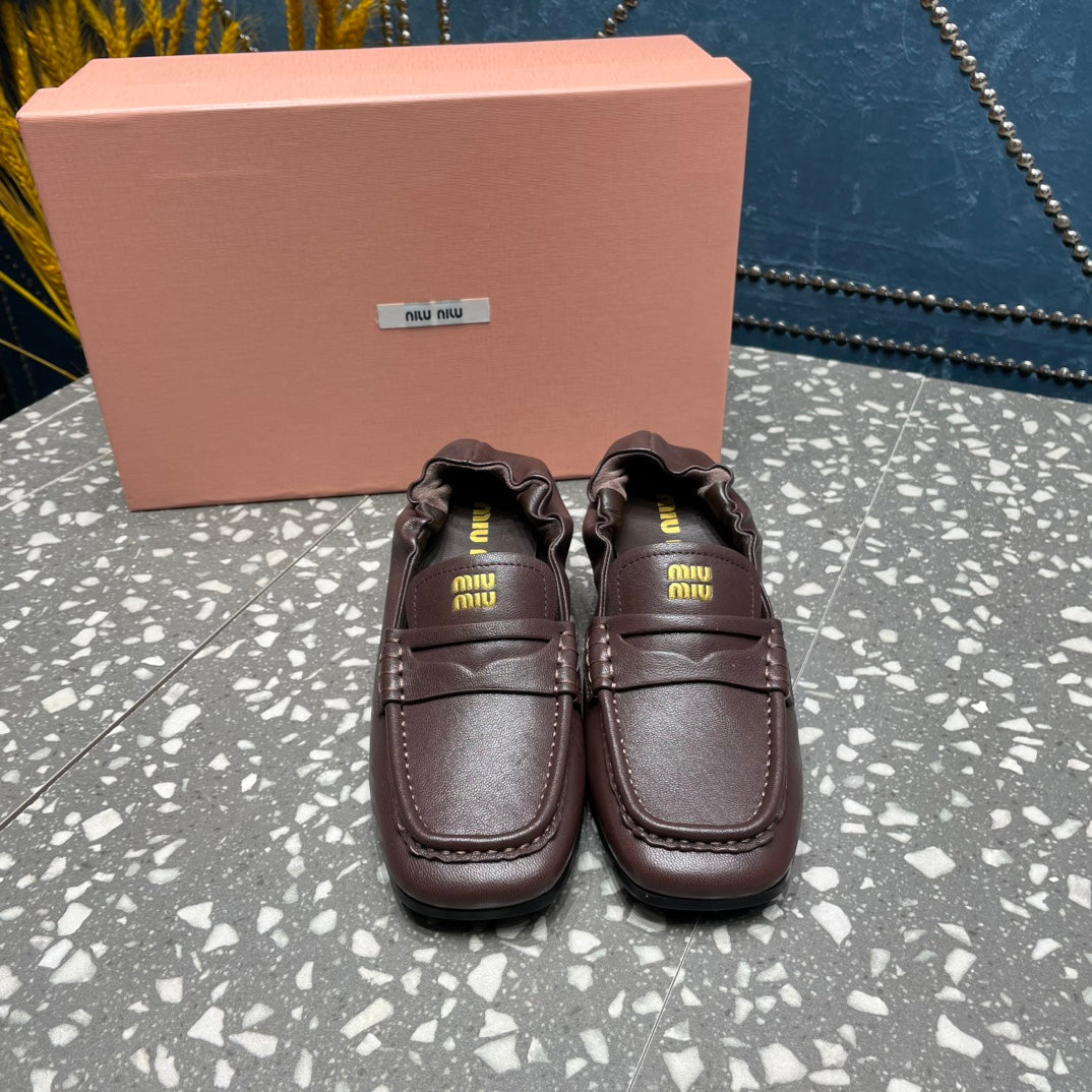 HIGH BROGUE LOAFERS IN CHESTNUT BROWN LAMBSKIN