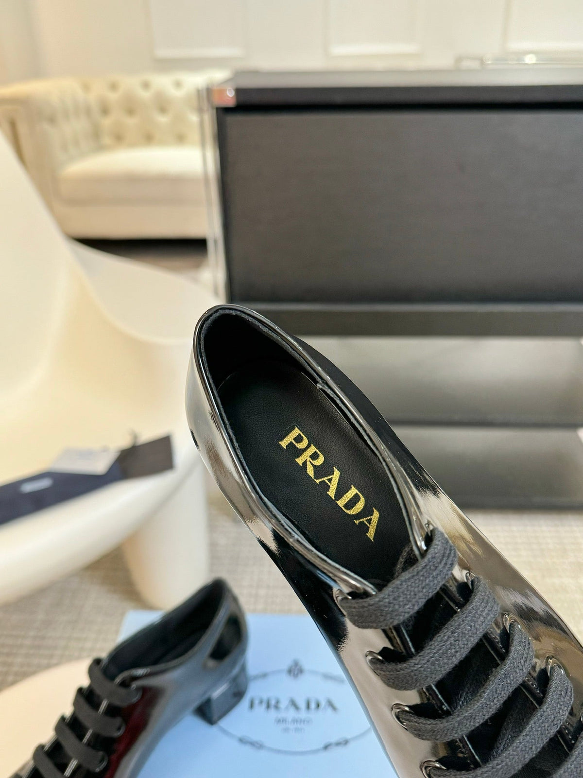 LACE-UP HIGH SHOES IN BLACK GLOSSY CALFSKIN