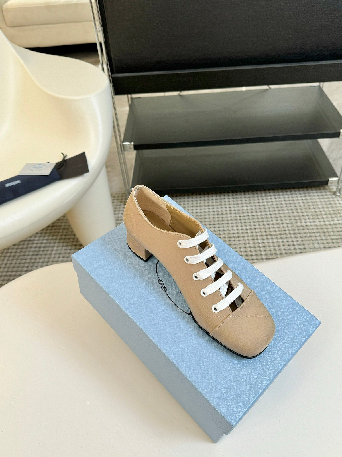 LACE-UP HIGH SHOES IN BEIGE CANVAS
